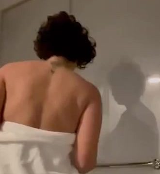 Franncchii – Full Naked On Bathrooms Orgasms