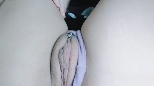 Nicoleponyxo Nudes – Playing with her Creamy Vagina