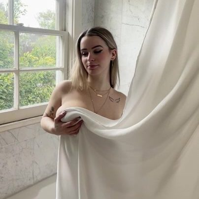 Kaitlyn krems Naked – Lingerie Sexy Video