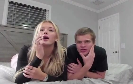 Breckie Hill Nudes – Show Body With Bf Video