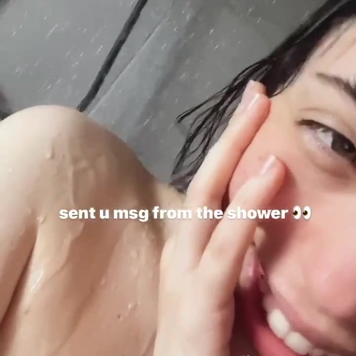 Heyimbee  – Nude Shower !