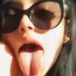 Queenbri69  – Nude Blowjob In Car Video