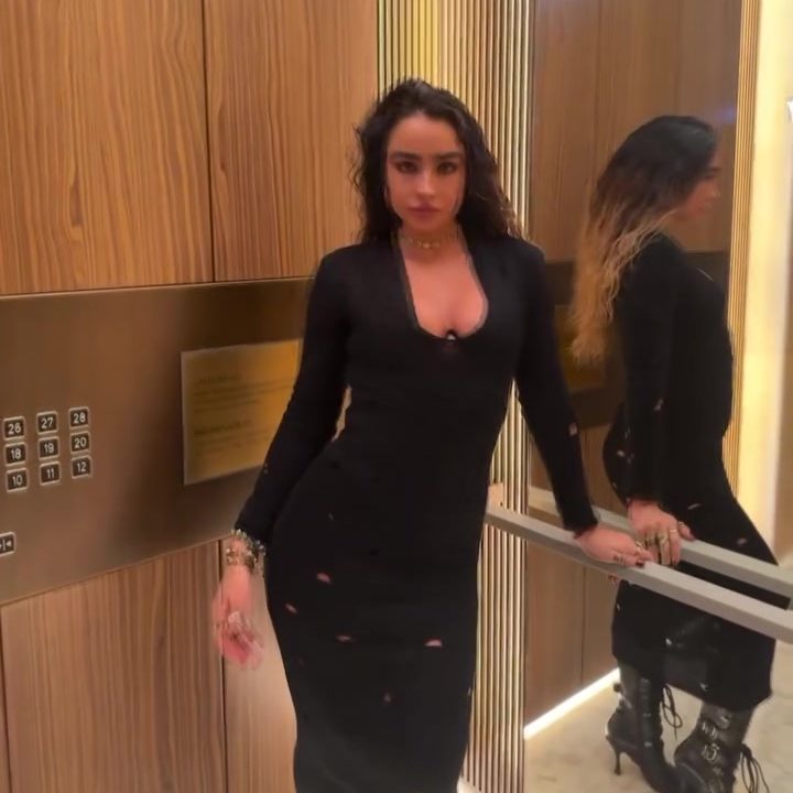 Sommer ray  – Show Off Big Ass Video