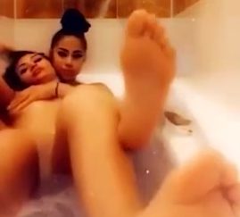 Himynamestee  Nude Shower With Friend Sexy