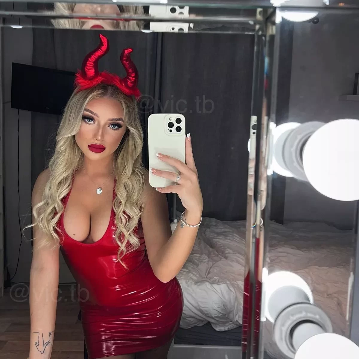 Victoria thomas-bowen onlyfans  – Show Off Body Sexy