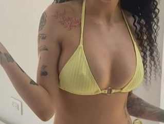 Bhad Bhabie  Tease Body